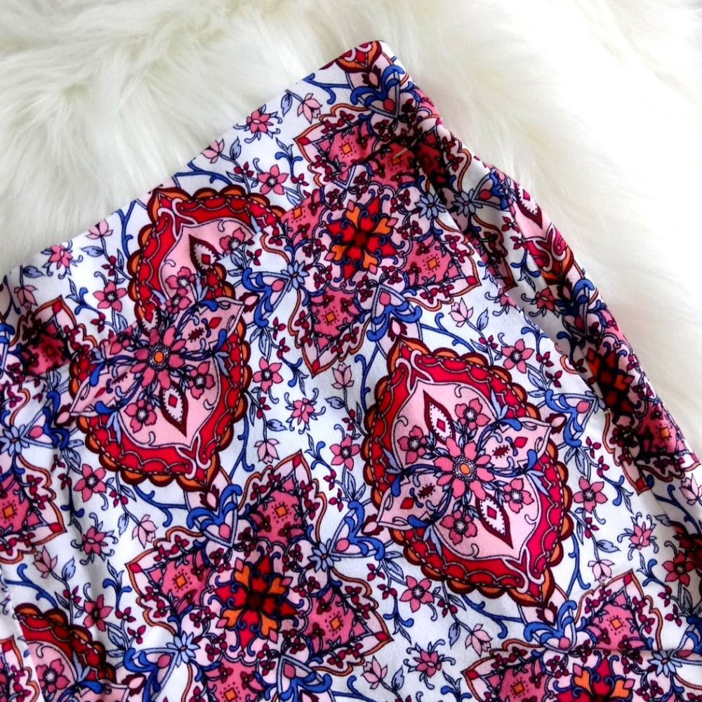 EUC LOFT Medallion/Floral Print Wide Leg Crop Pants, Size XL
